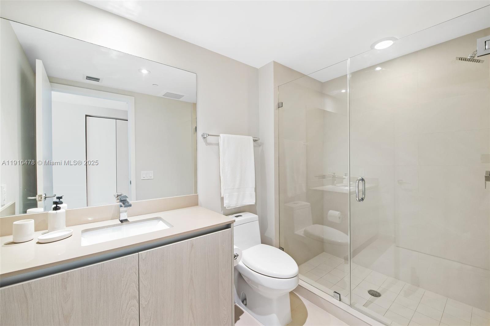 4111 S Ocean Dr # 3001