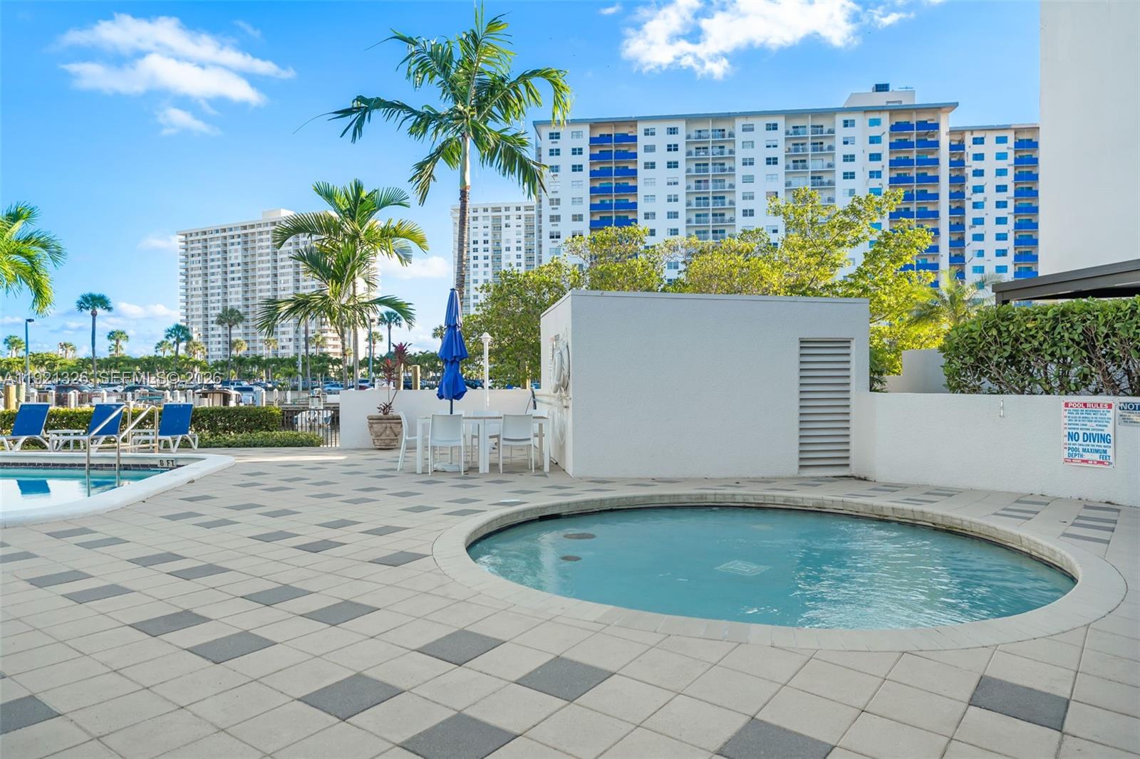 429 Poinciana Dr # 1415