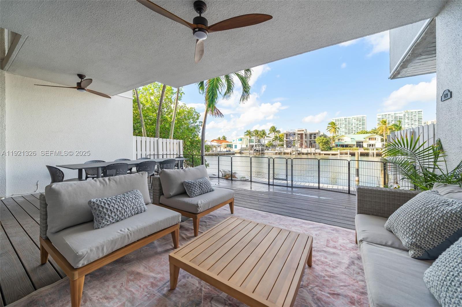 429 Poinciana Dr # 1415