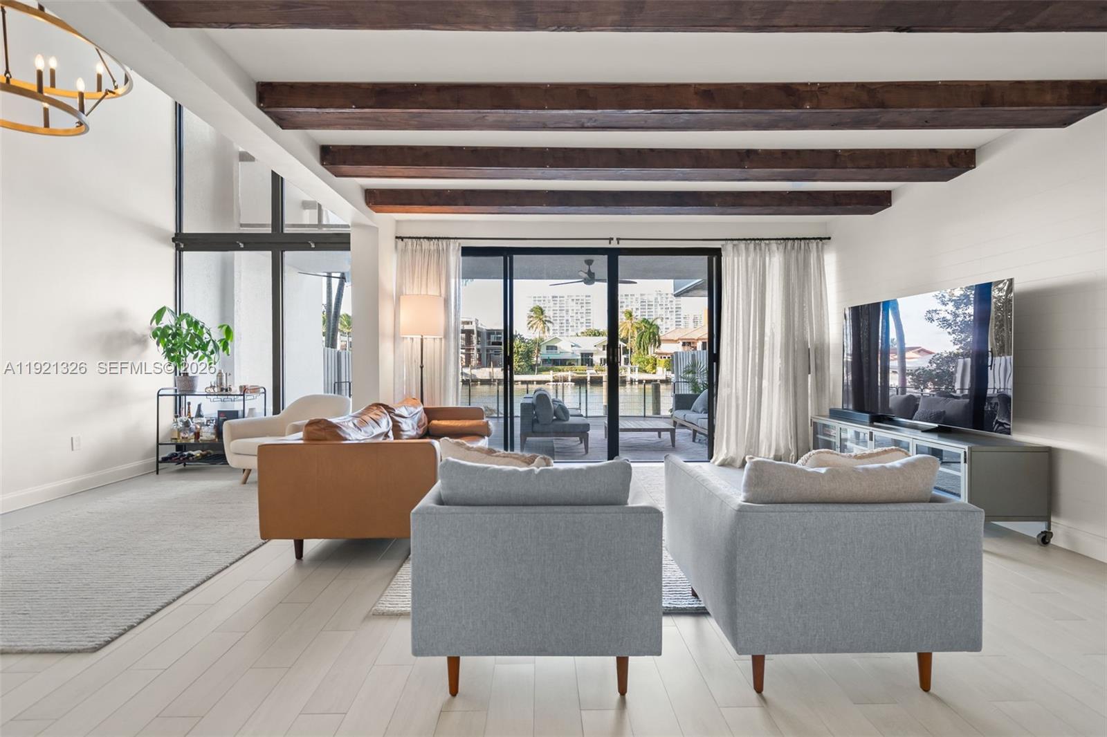 429 Poinciana Dr # 1415