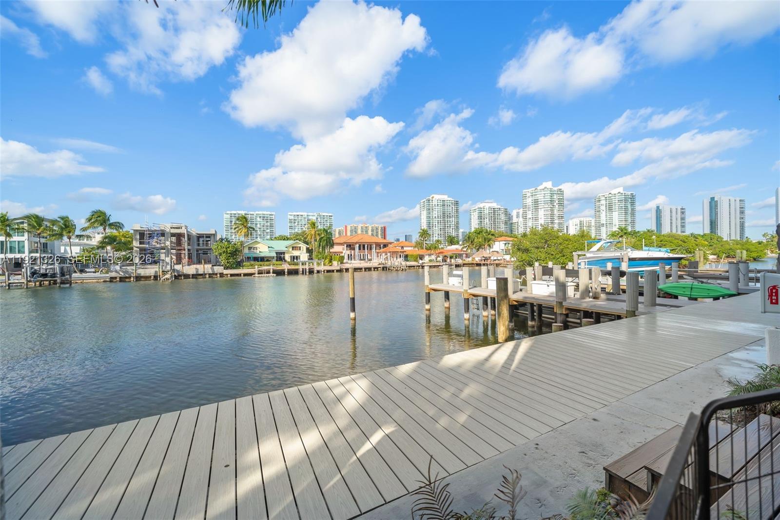 429 Poinciana Dr # 1415