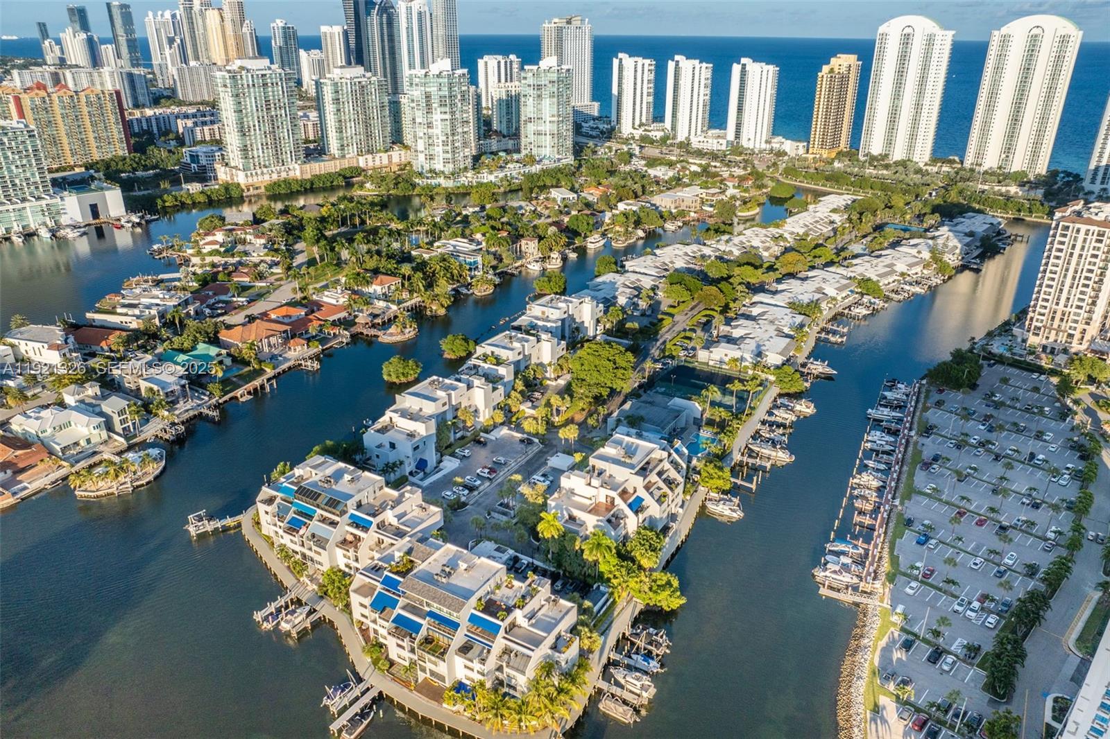 429 Poinciana Dr # 1415