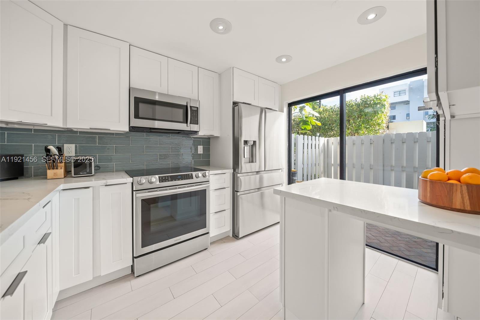 429 Poinciana Dr # 1415