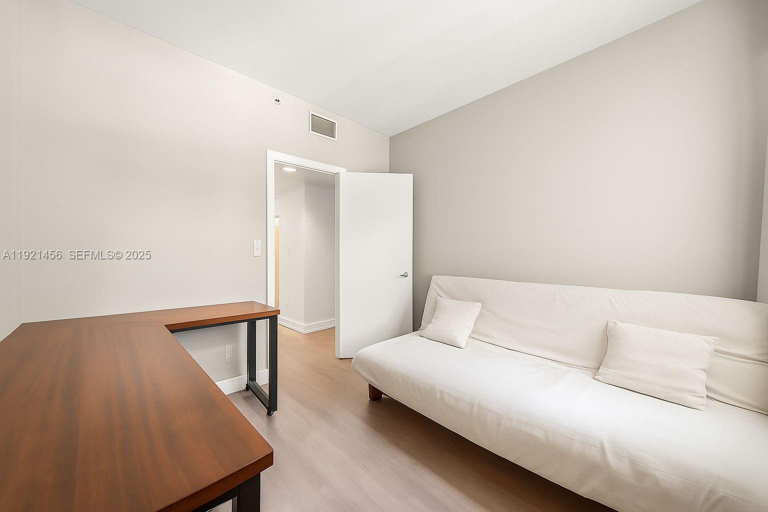 429 Poinciana Dr # 1415