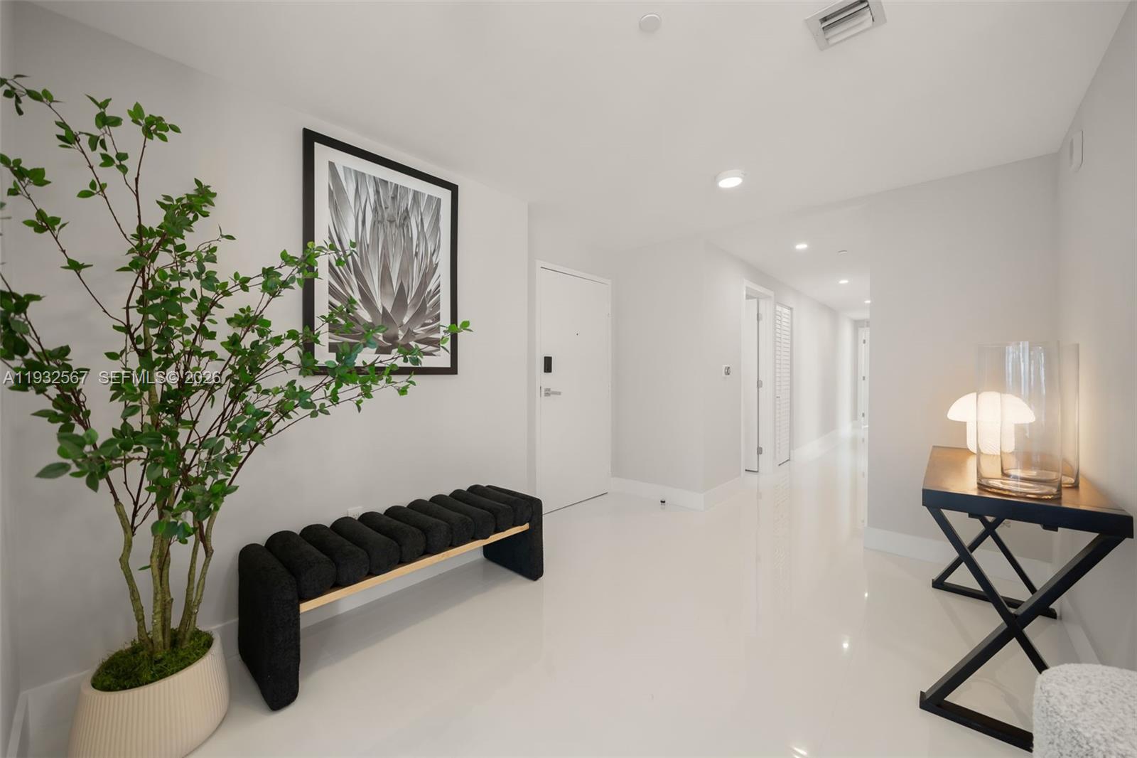 600 NE 27th St # 2401