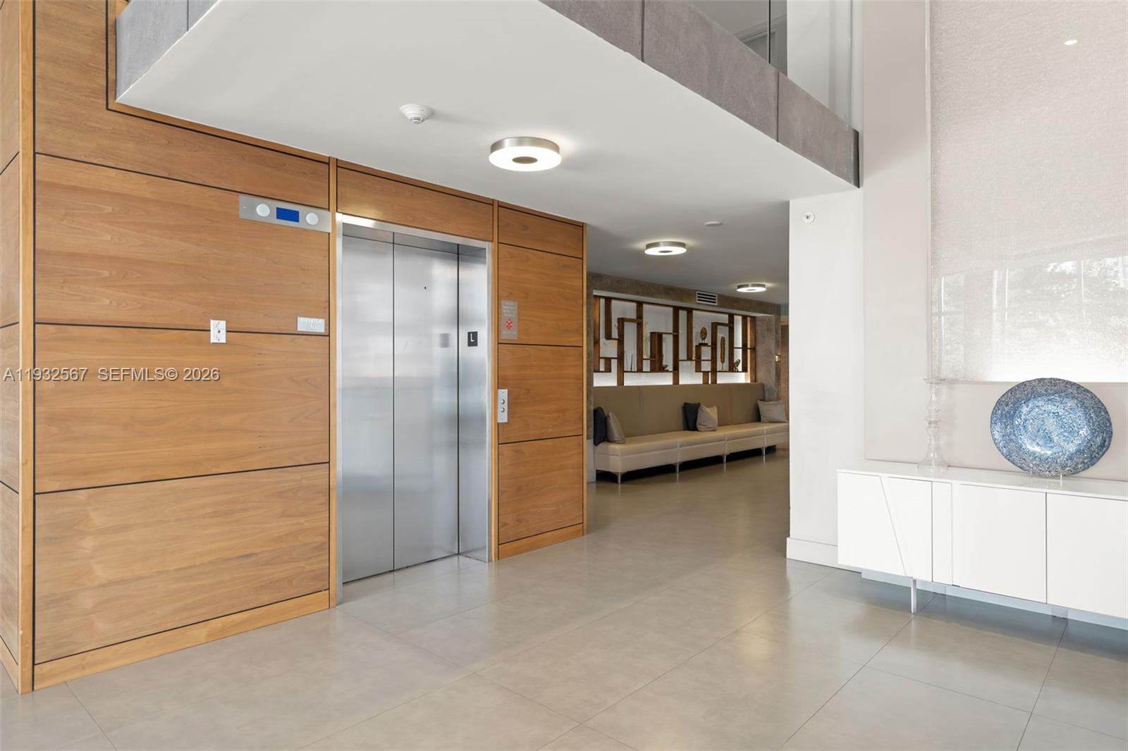 600 NE 27th St # 2401