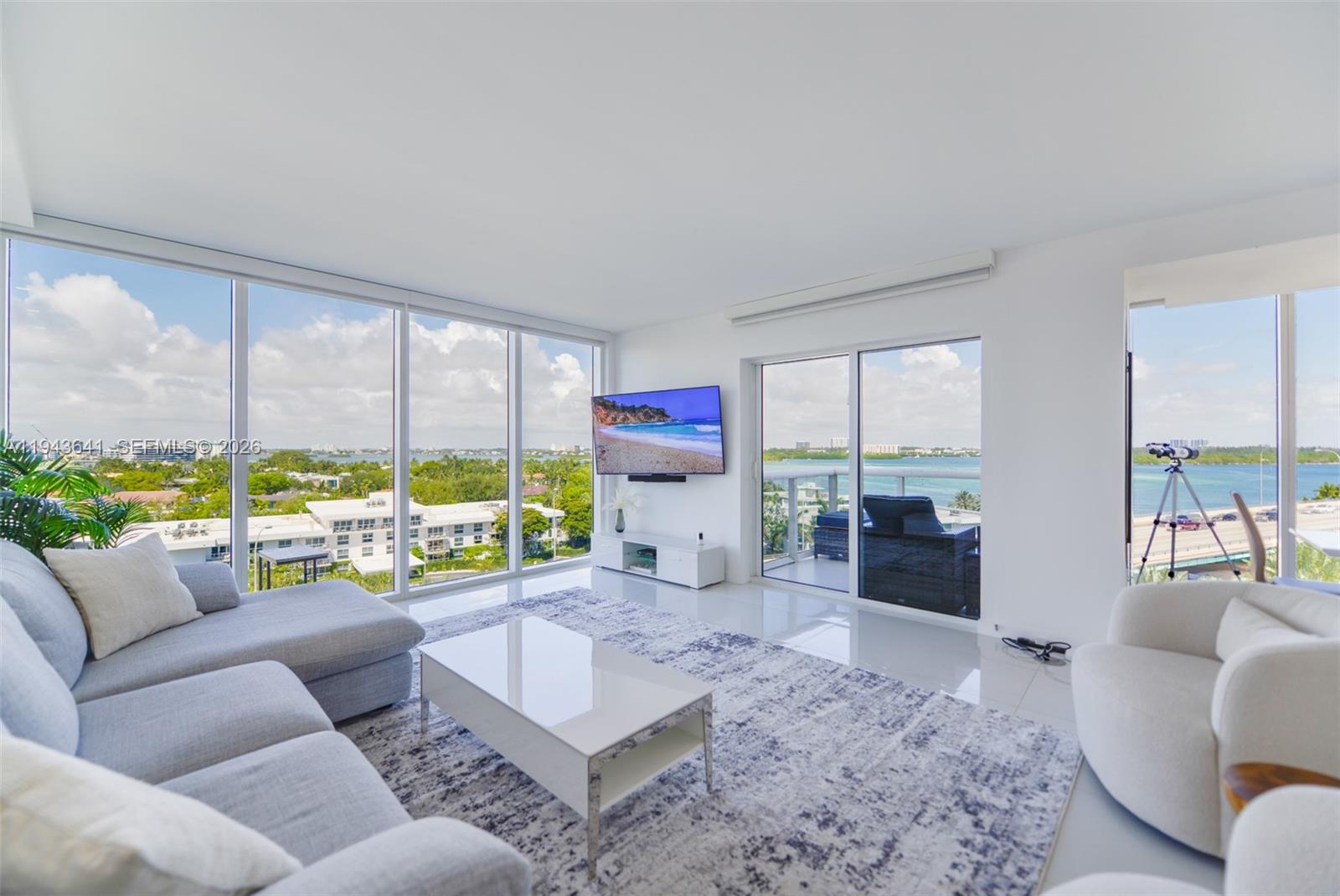 10275 Collins Ave # 731