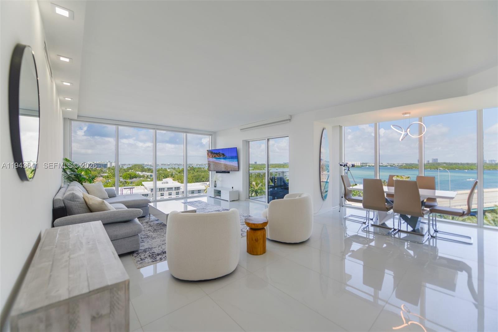 10275 Collins Ave # 731