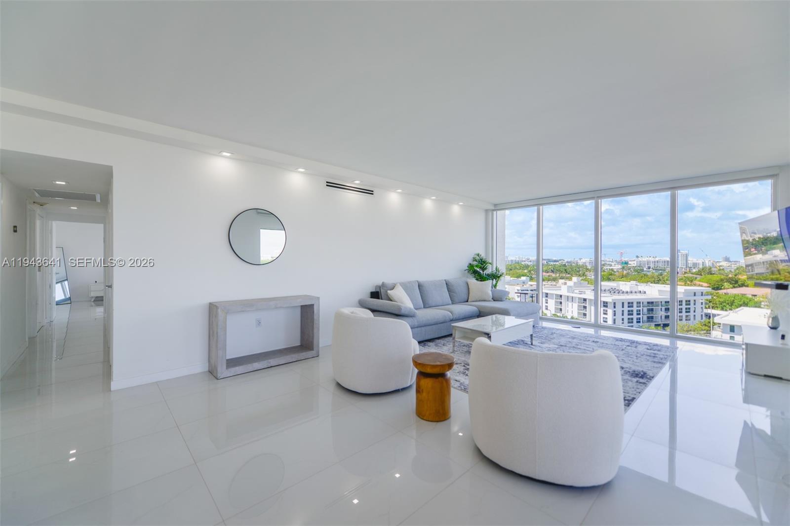 10275 Collins Ave # 731