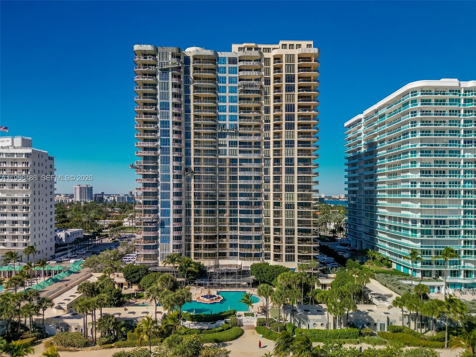 9999 Collins Ave # 3E