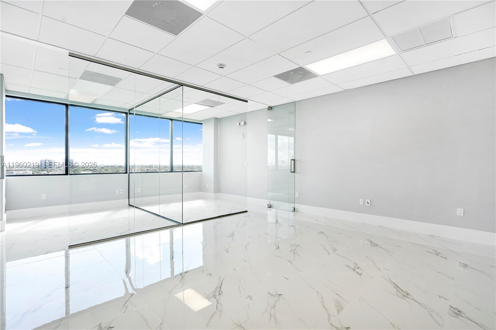 19790 W Dixie Hwy 1006 Hwy # 1006