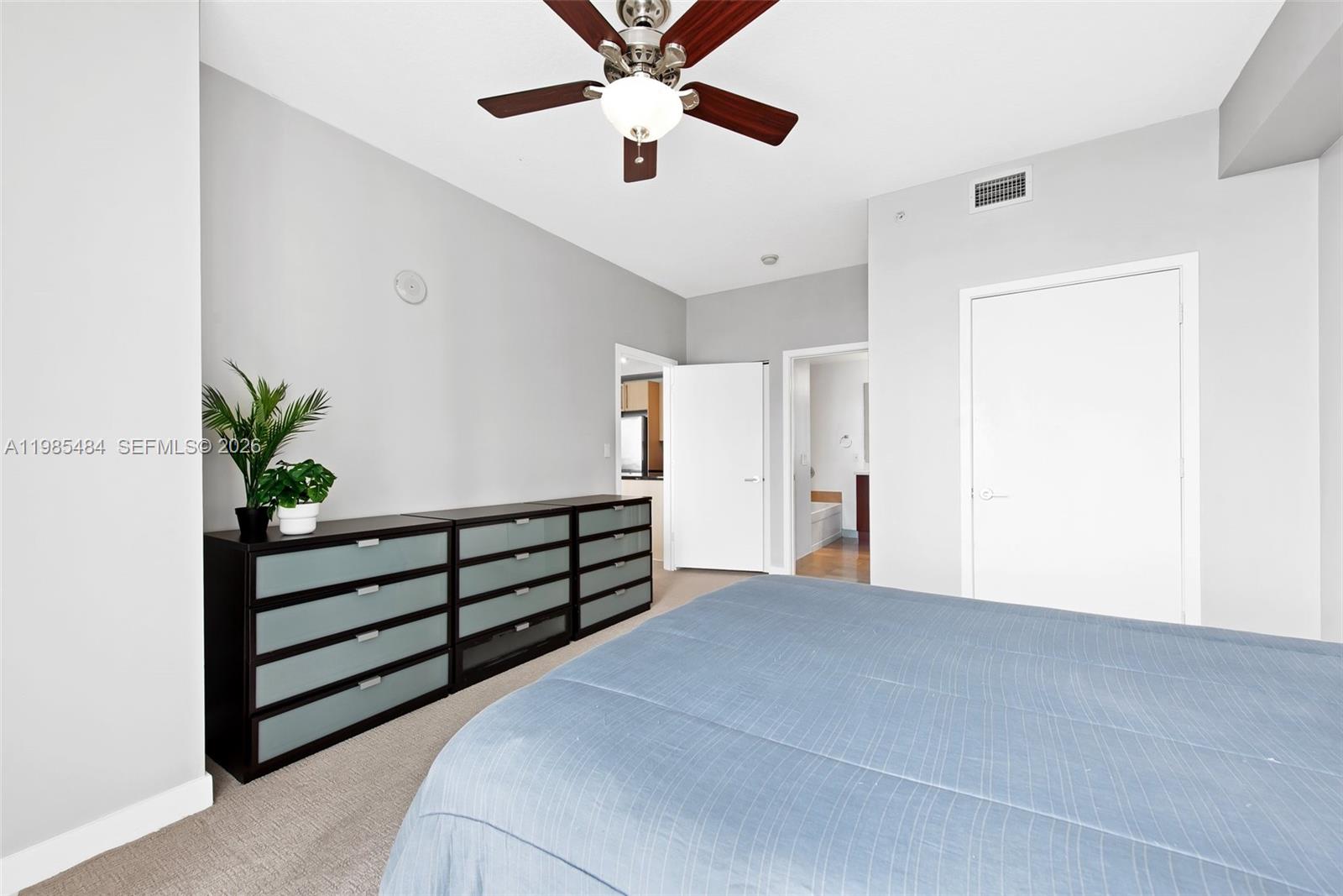 79 SW 12th St Unit: 2503-S