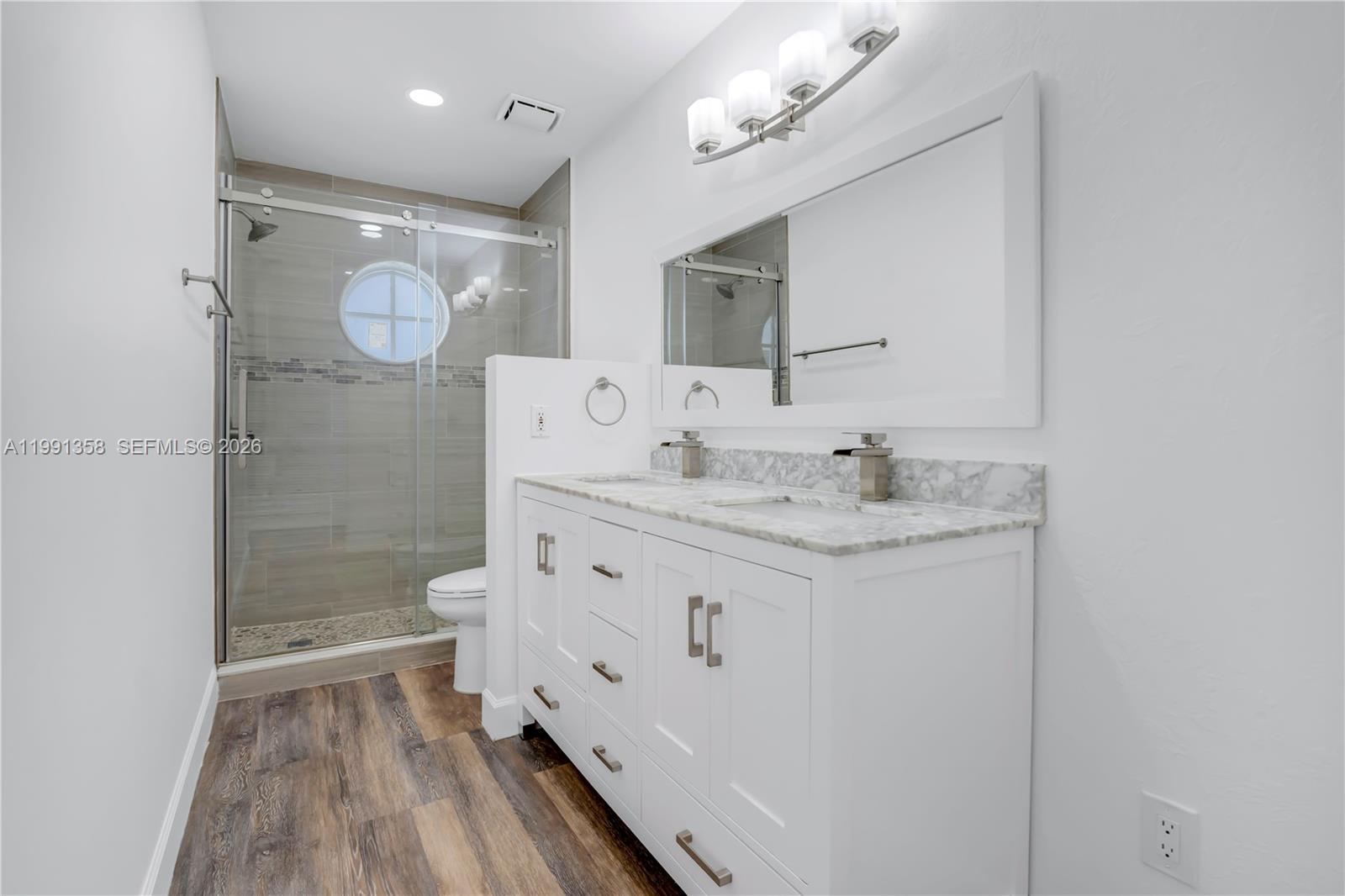164 Riviera Cir