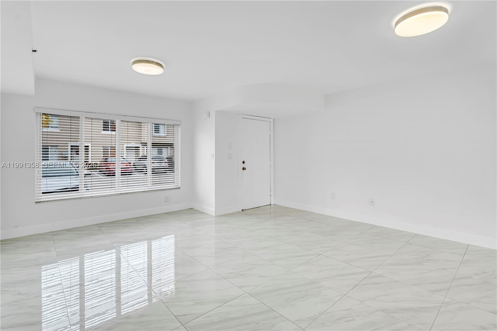 164 Riviera Cir