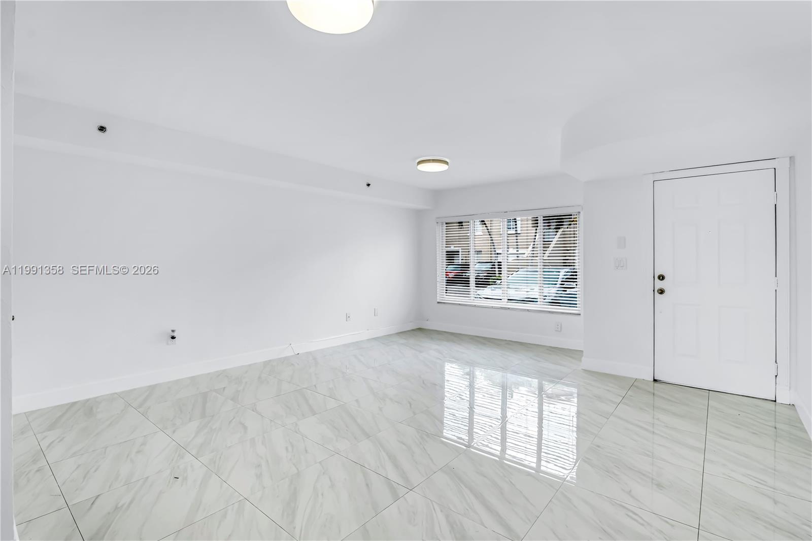 164 Riviera Cir