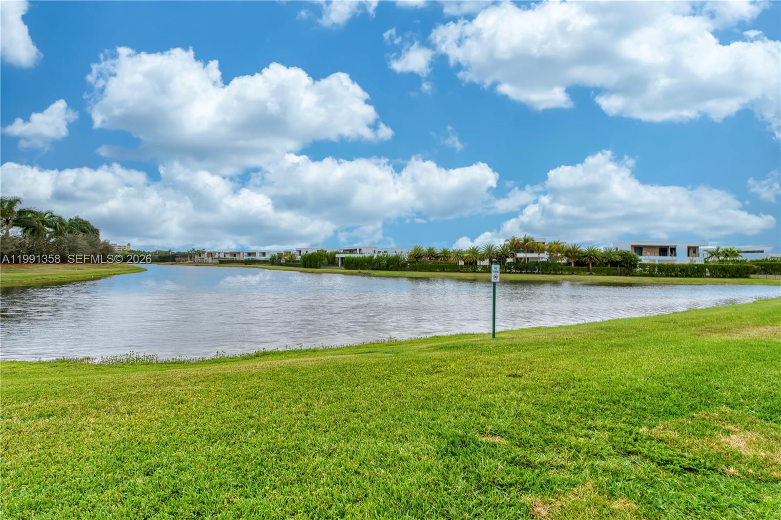 164 Riviera Cir
