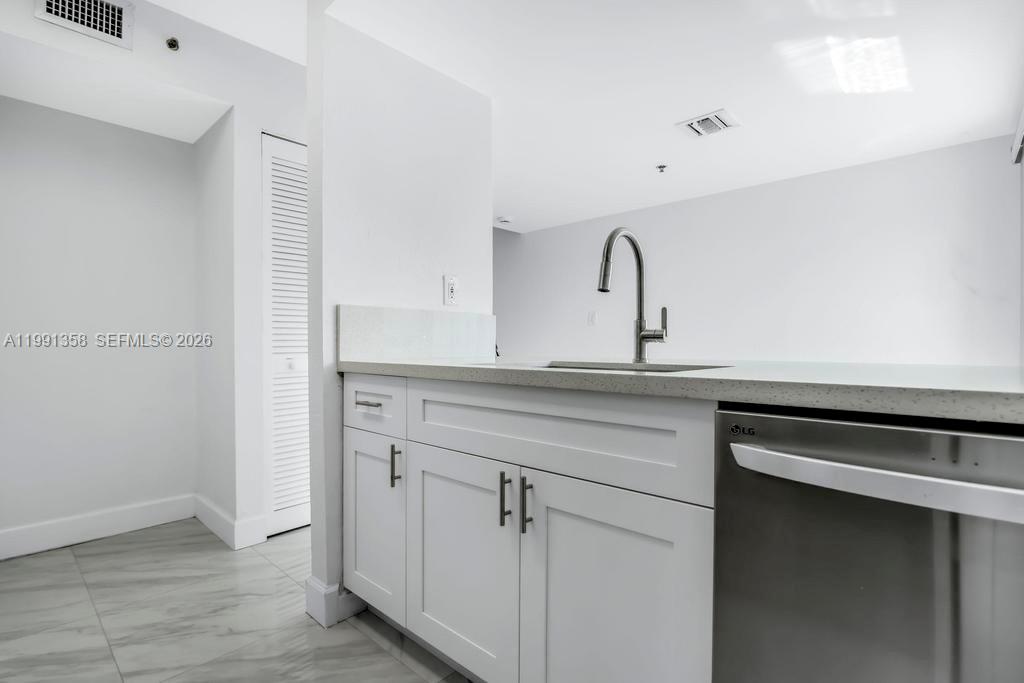 164 Riviera Cir