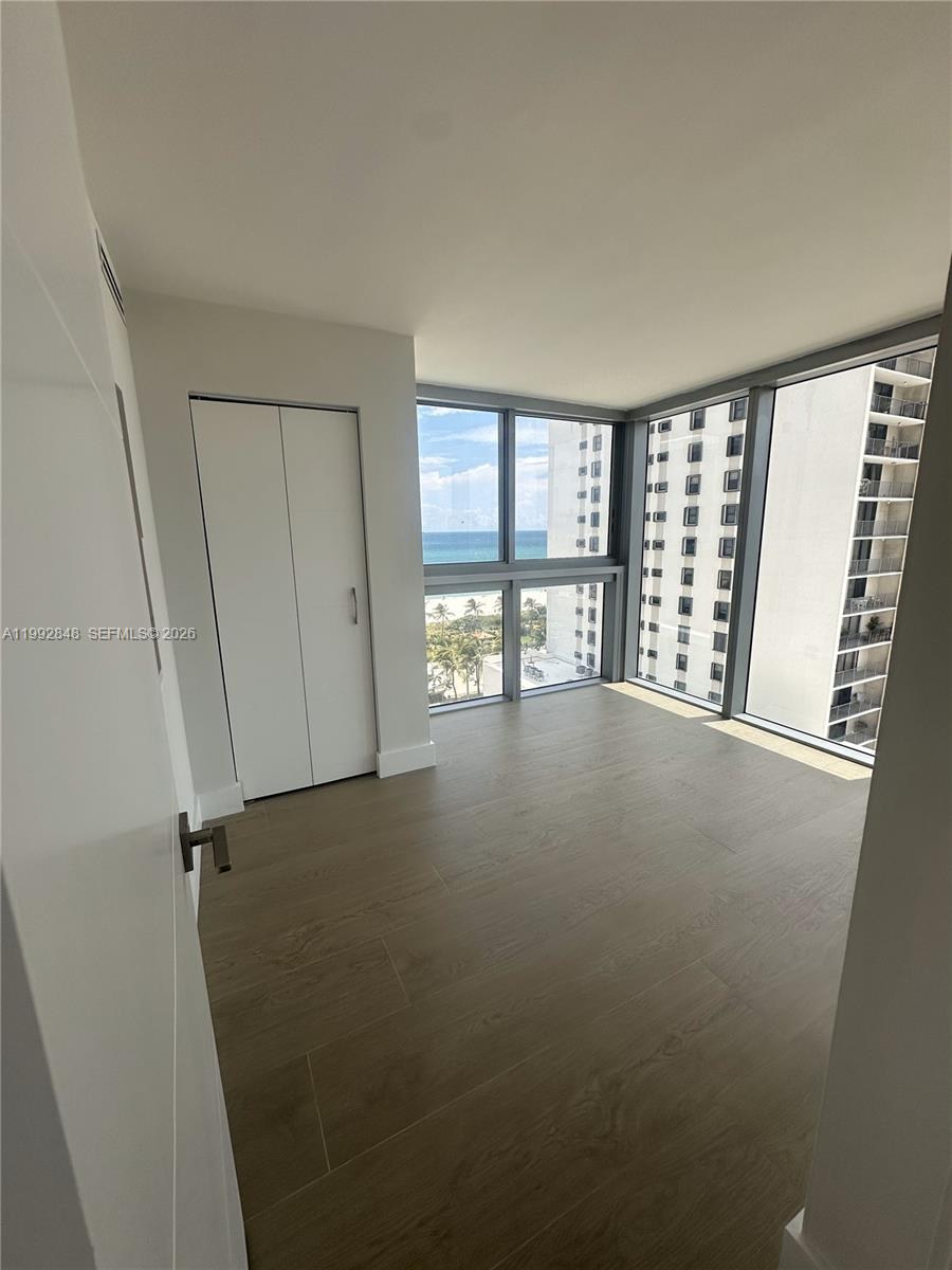 2655 Collins Ave # 1204
