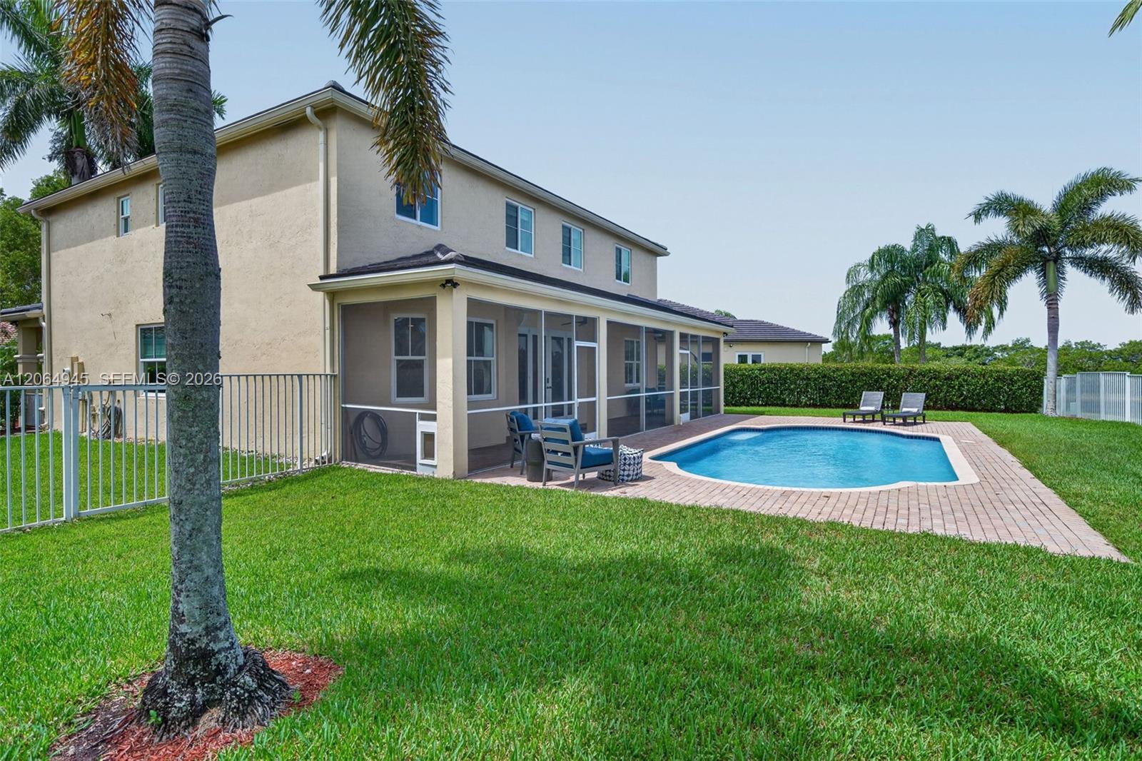 1038 NW Lavender Cir