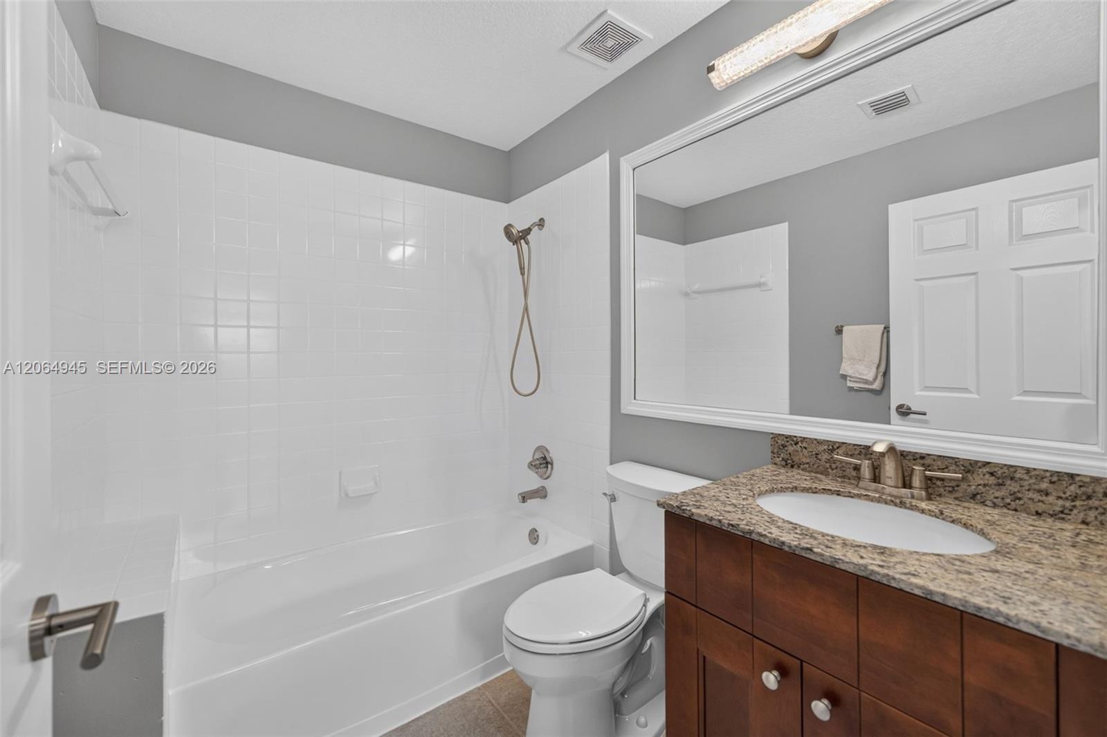 1038 NW Lavender Cir