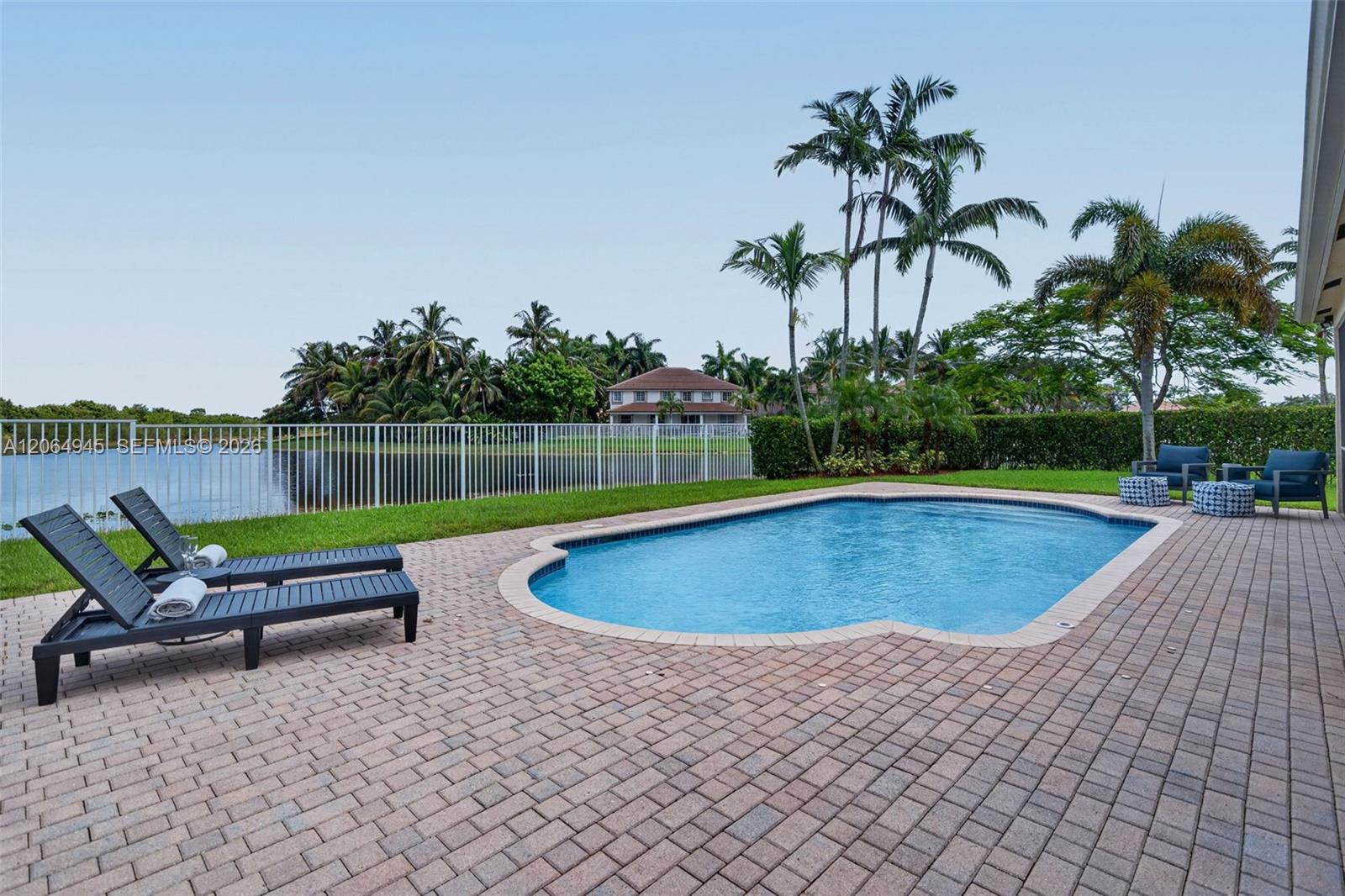 1038 NW Lavender Cir