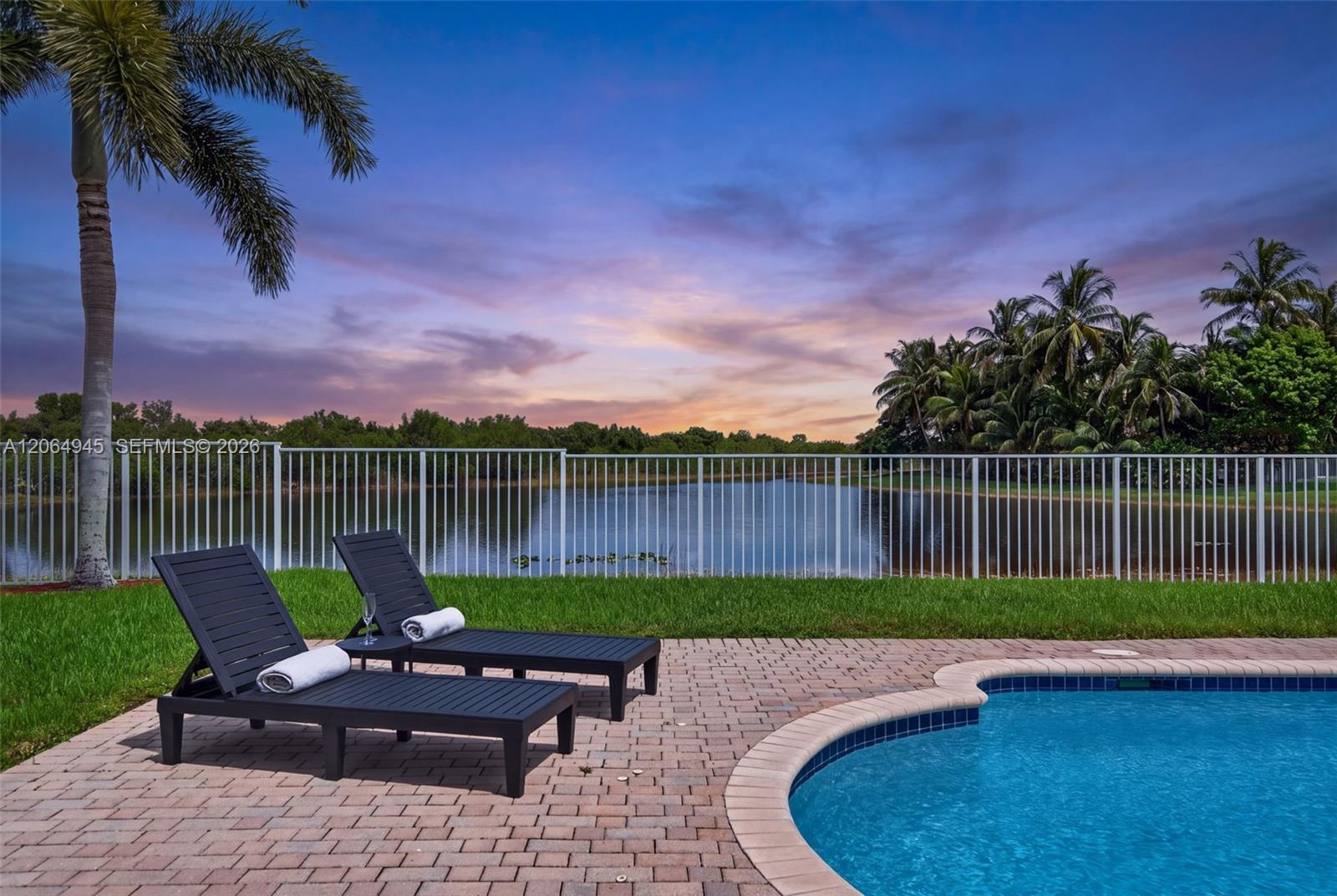 1038 NW Lavender Cir