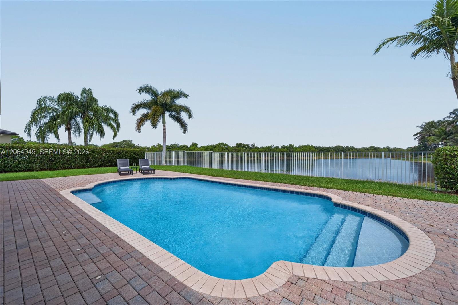 1038 NW Lavender Cir