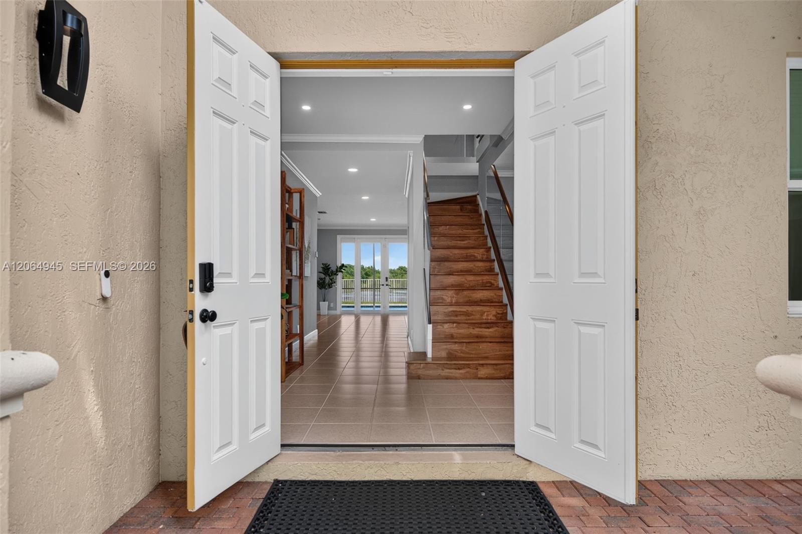 1038 NW Lavender Cir