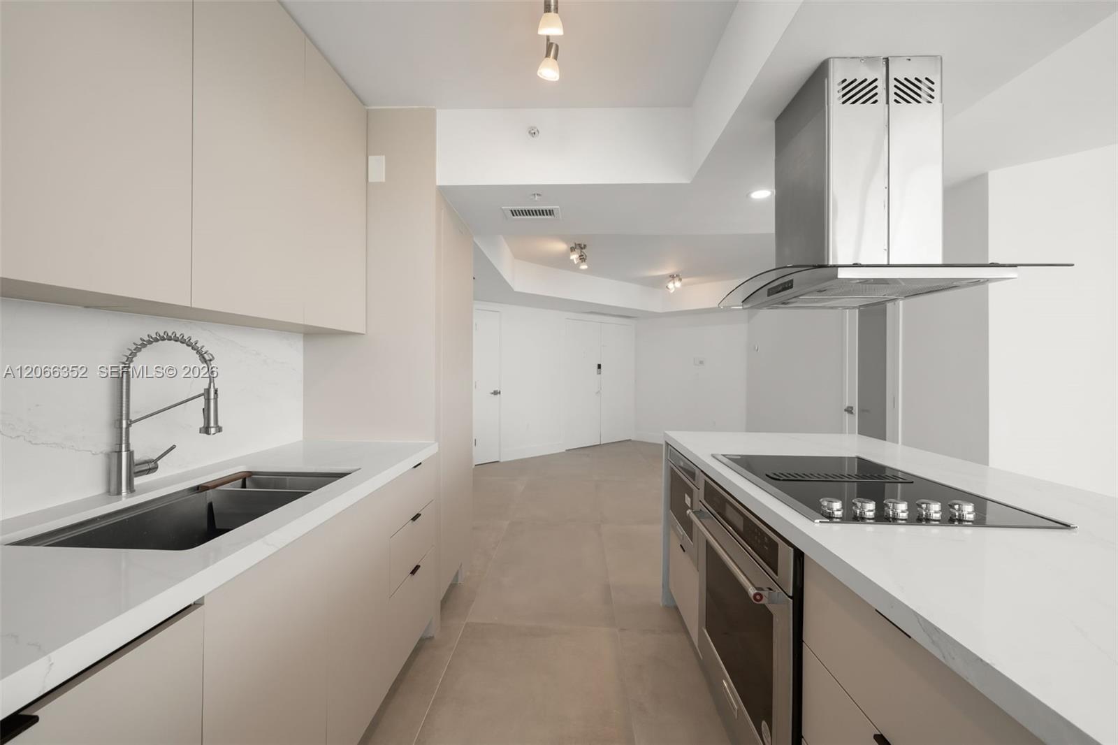 6301 Collins Ave # 2307