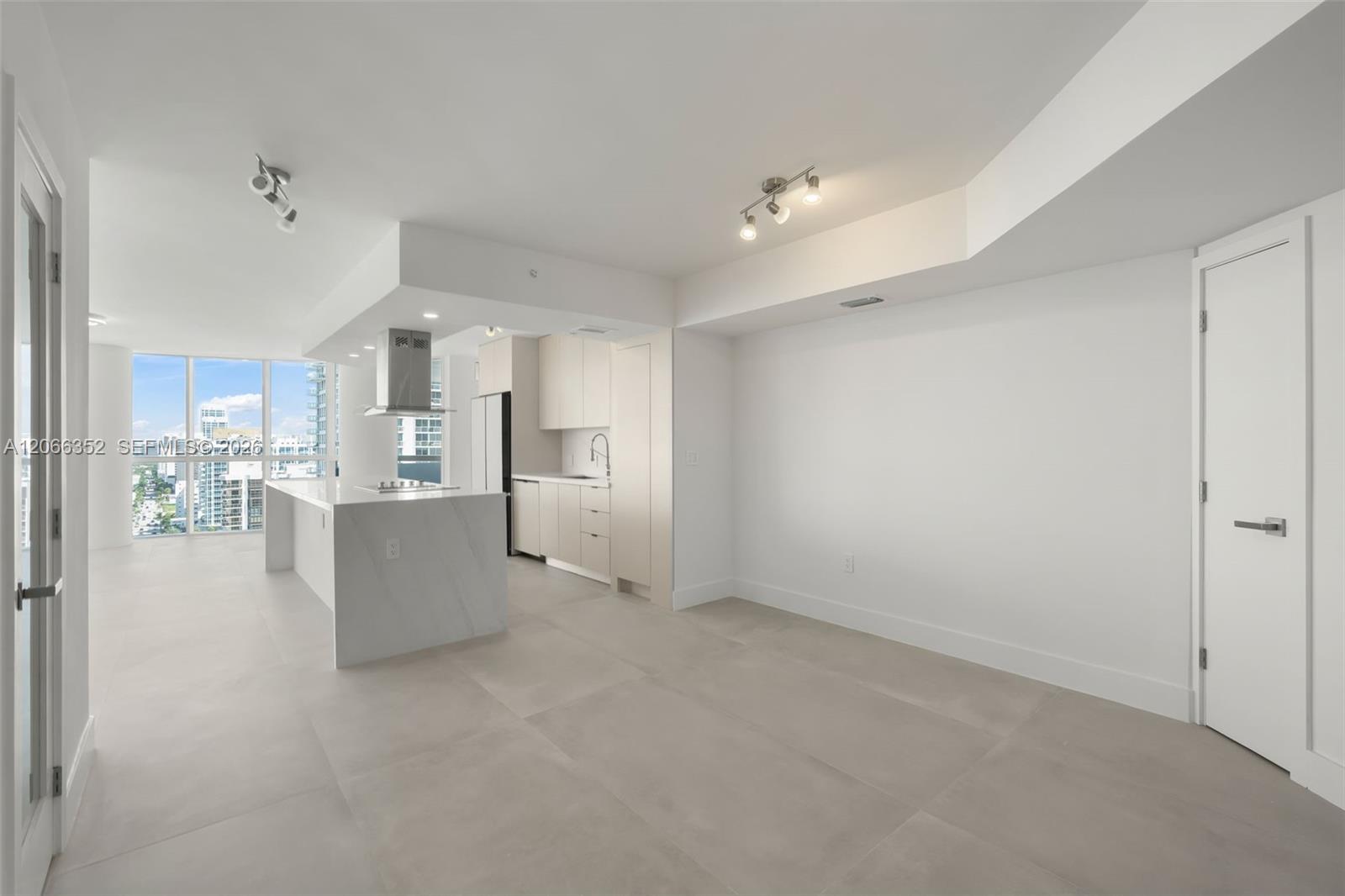 6301 Collins Ave # 2307