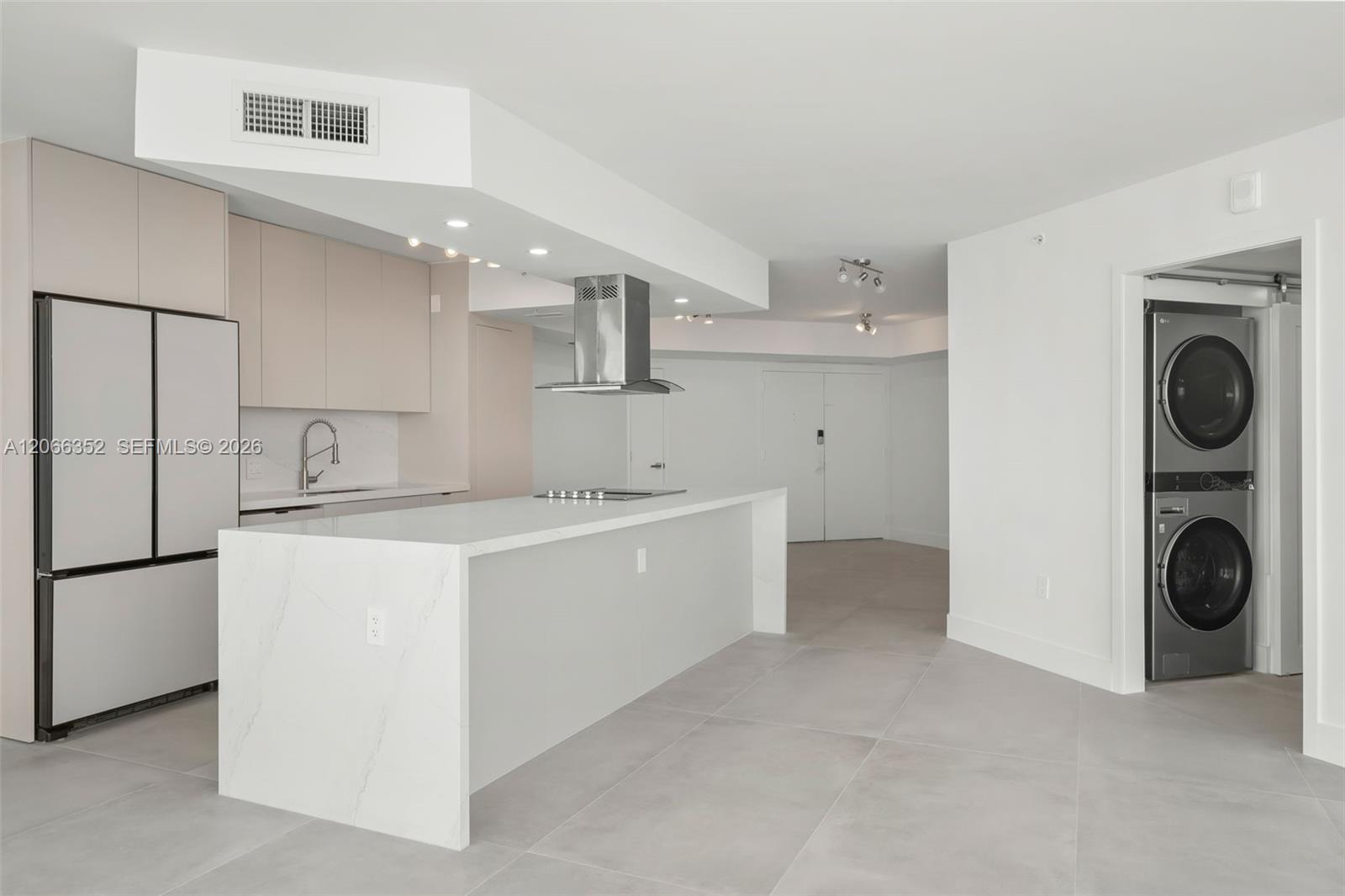 6301 Collins Ave # 2307