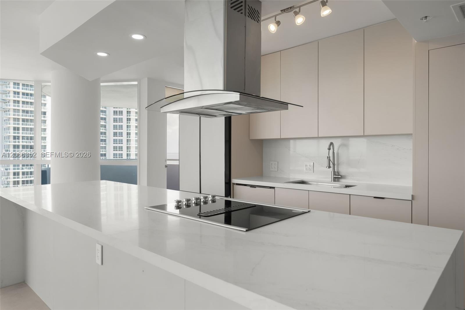 6301 Collins Ave # 2307