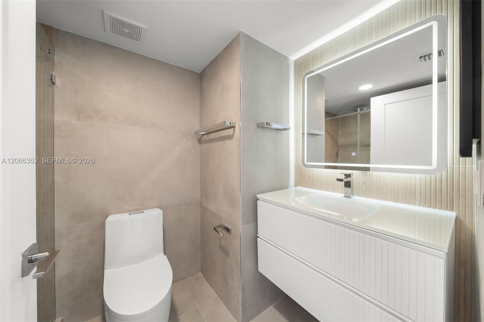 6301 Collins Ave # 2307