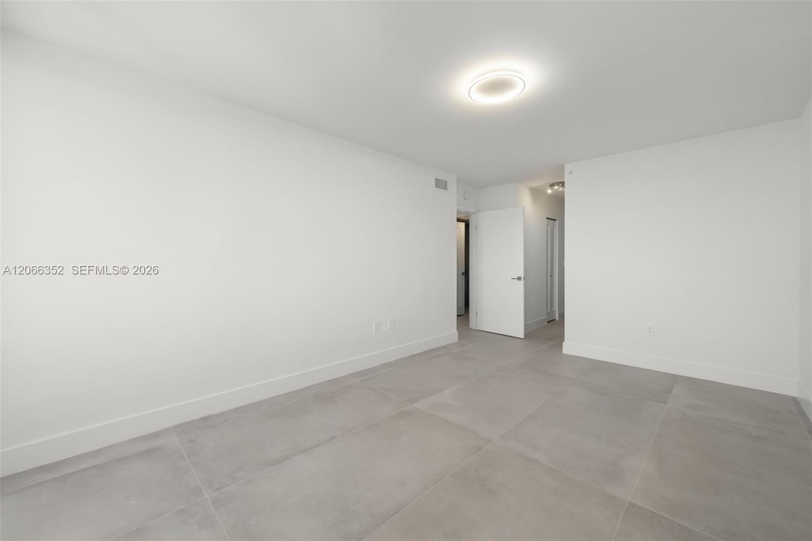 6301 Collins Ave # 2307