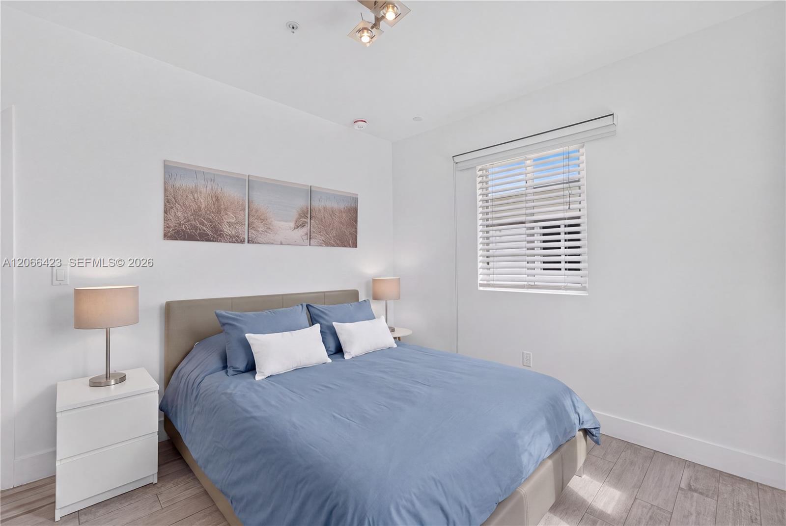 811 Jefferson Ave # 204