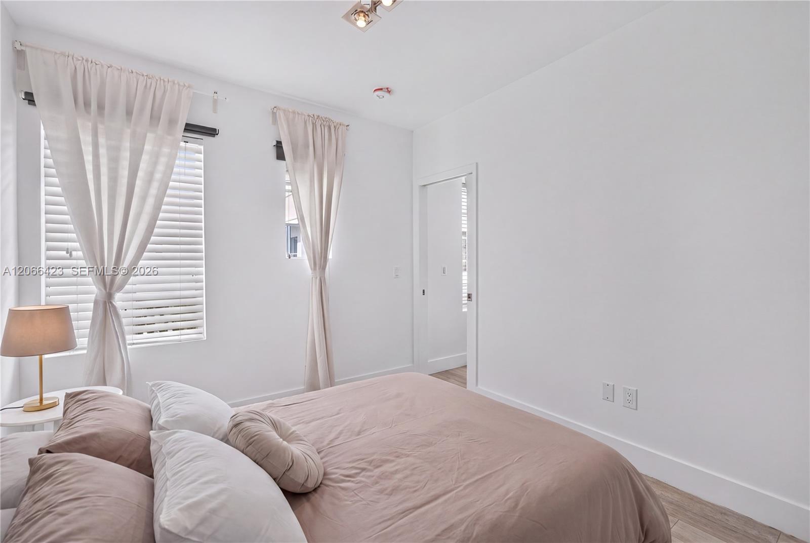 811 Jefferson Ave # 204