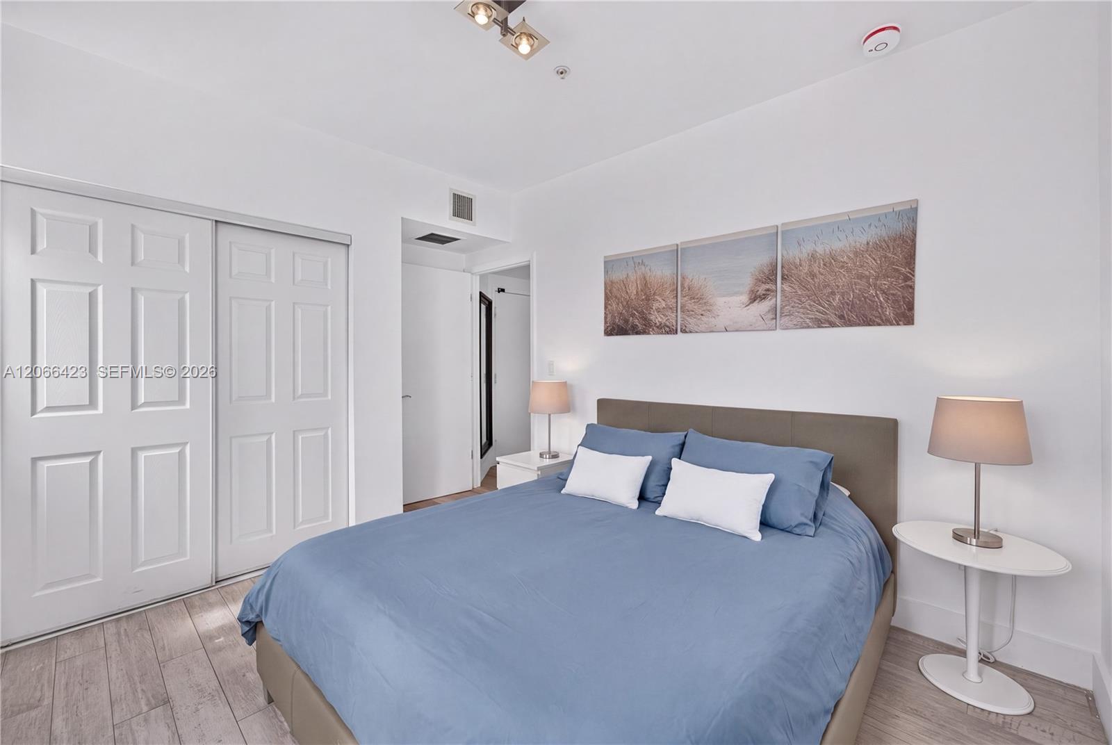 811 Jefferson Ave # 204