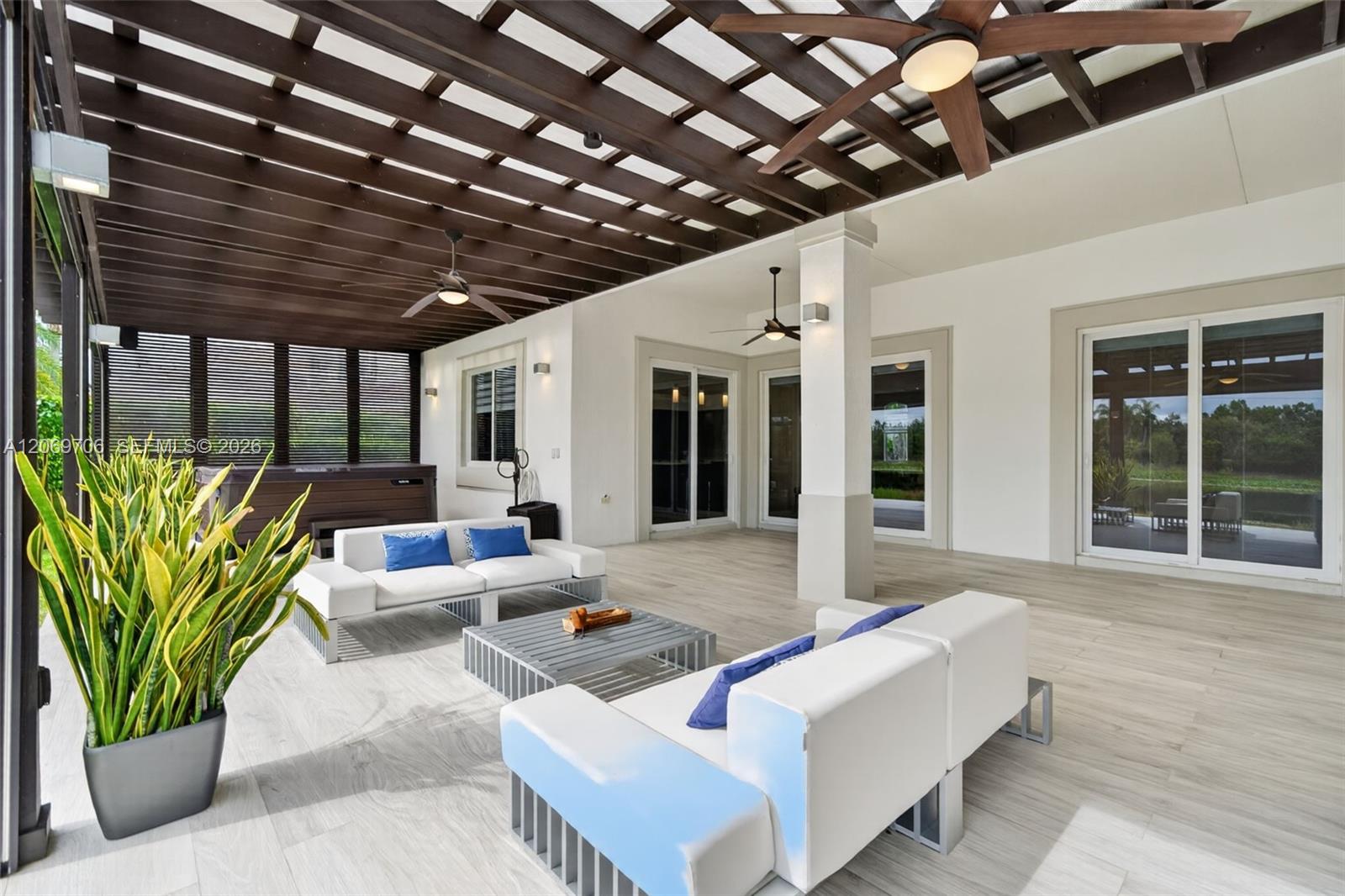 2126 Quail Roost Dr