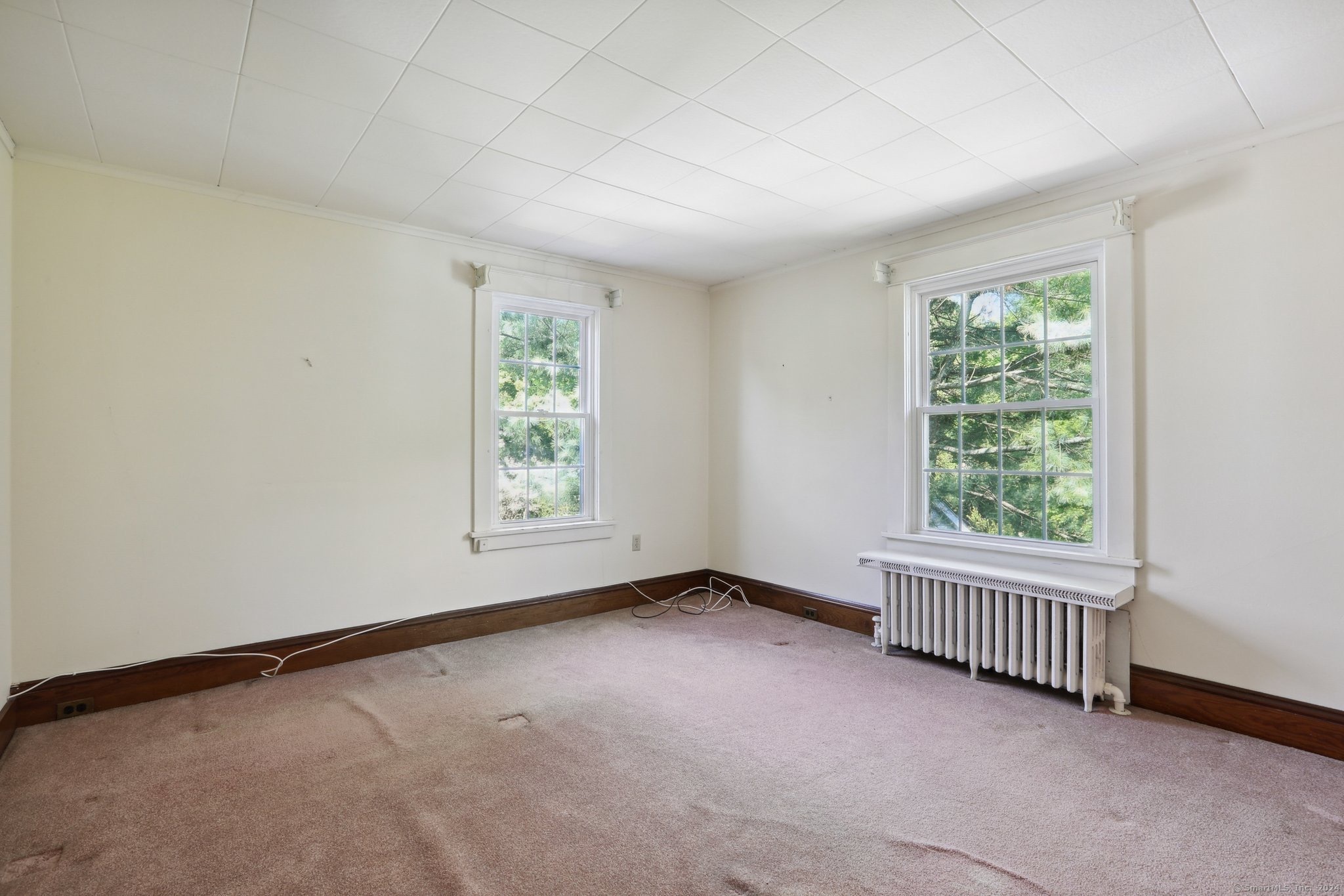 11 Whitney Road