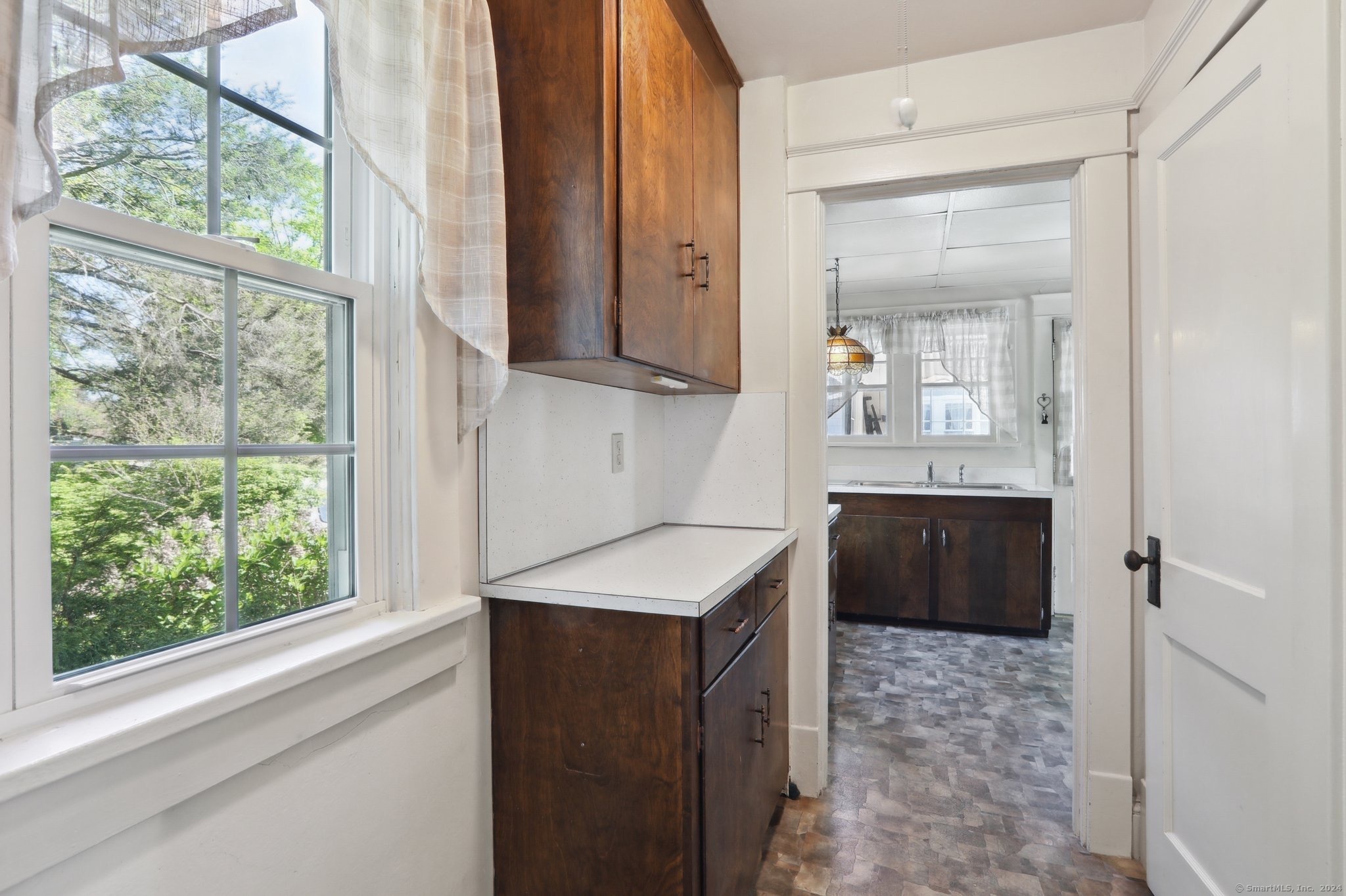 11 Whitney Road