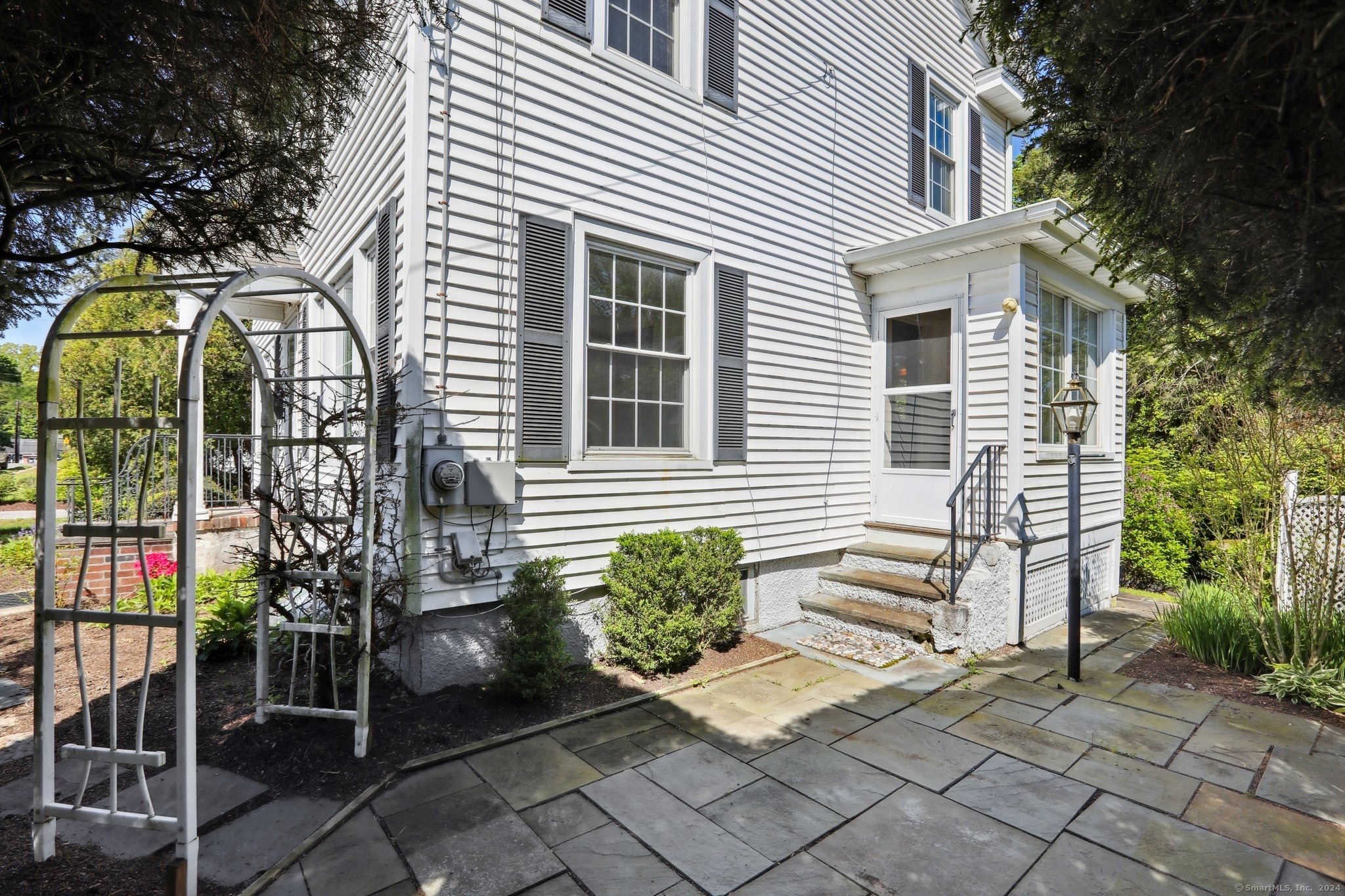 11 Whitney Road