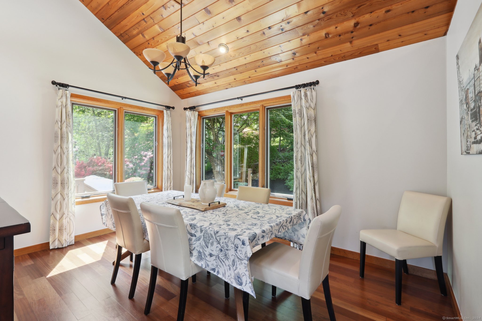 32 Candlewood Drive