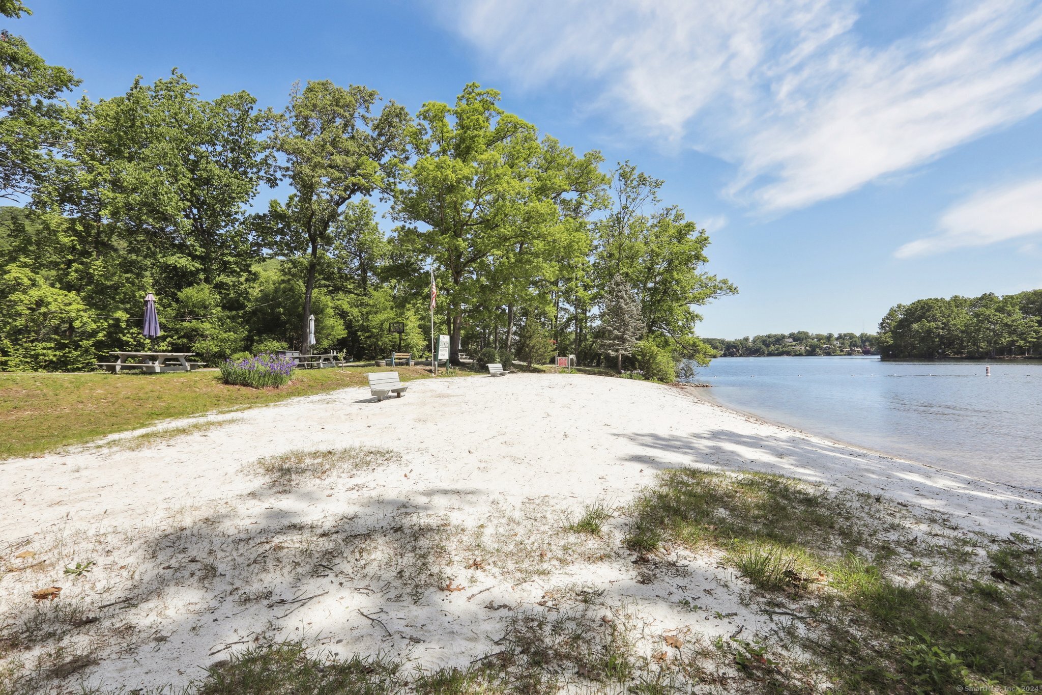 32 Candlewood Drive