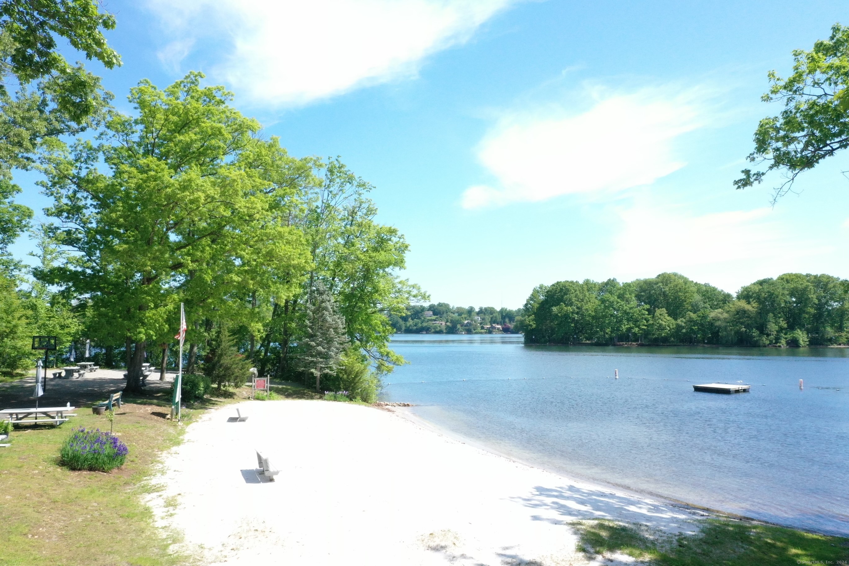 32 Candlewood Drive
