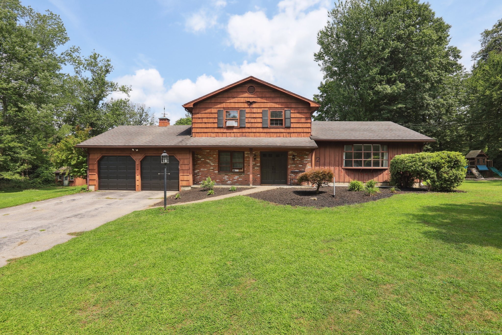 2 Brookwood Drive