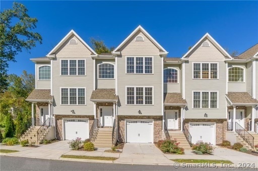 24 Oak Branch Drive 24