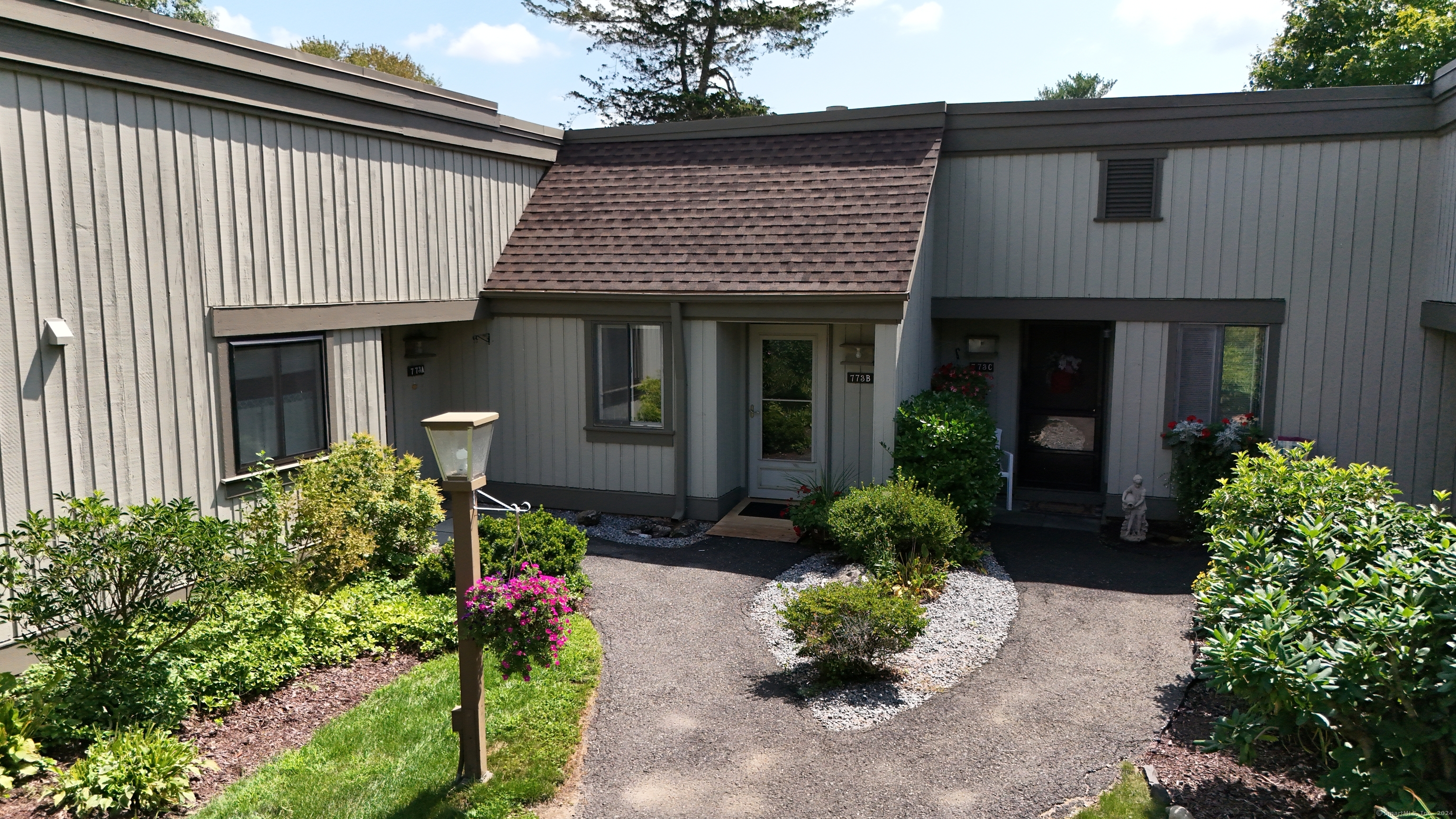 773 Heritage Village B