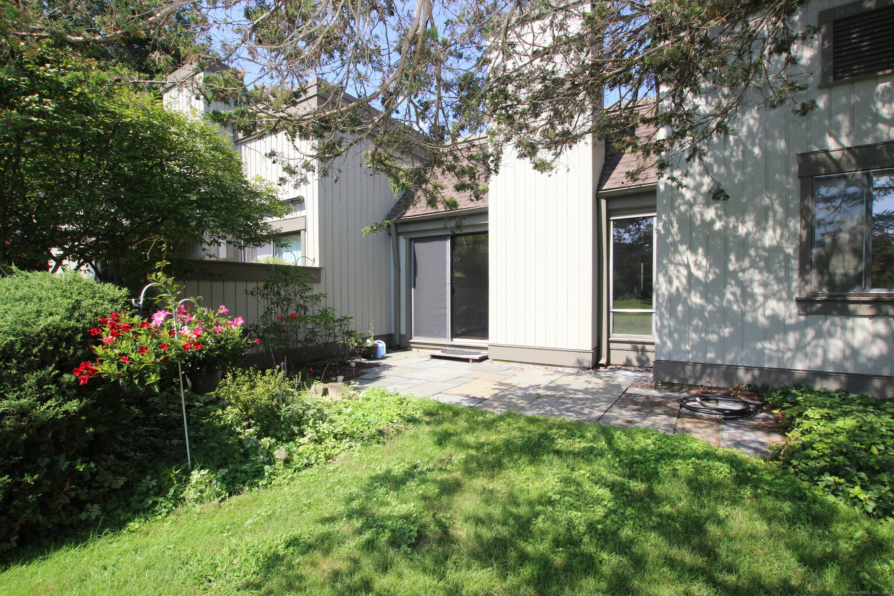 773 Heritage Village B
