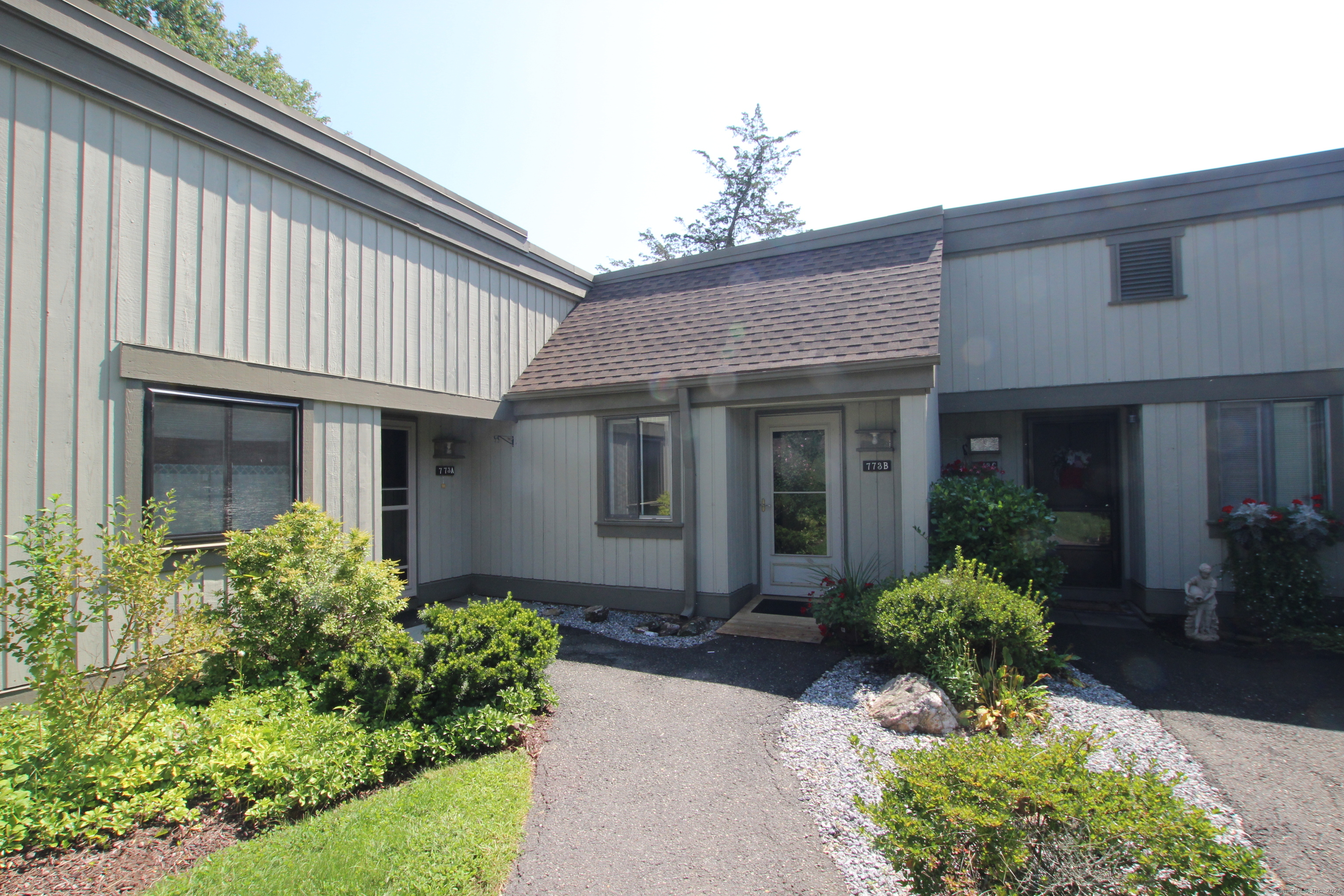 773 Heritage Village B