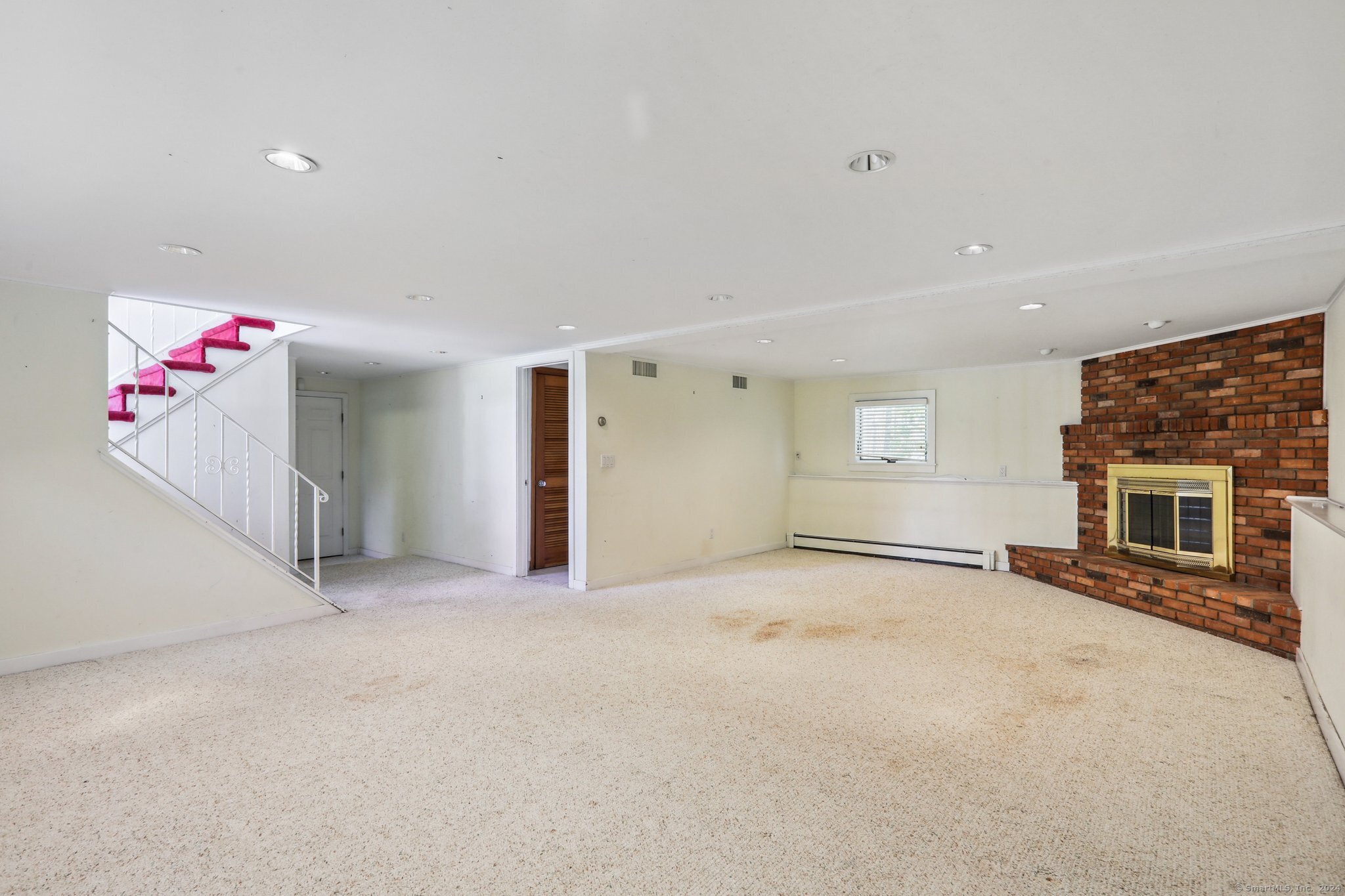 15 Eastwood Road